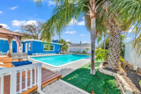 HGTV - The Blue Villa - Rewarded Luxury Clearwater